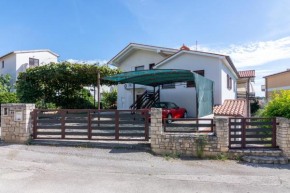 Apartment Pjescana Uvala 7349a